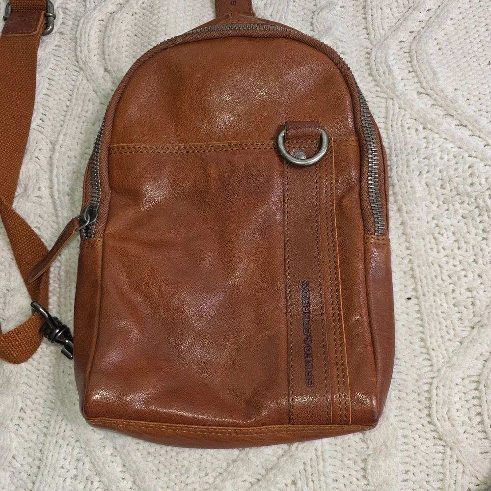Spikes & Sparrow Sling Bag Brown‎ Soft Buttery Leather Crossbody Backpack NEW